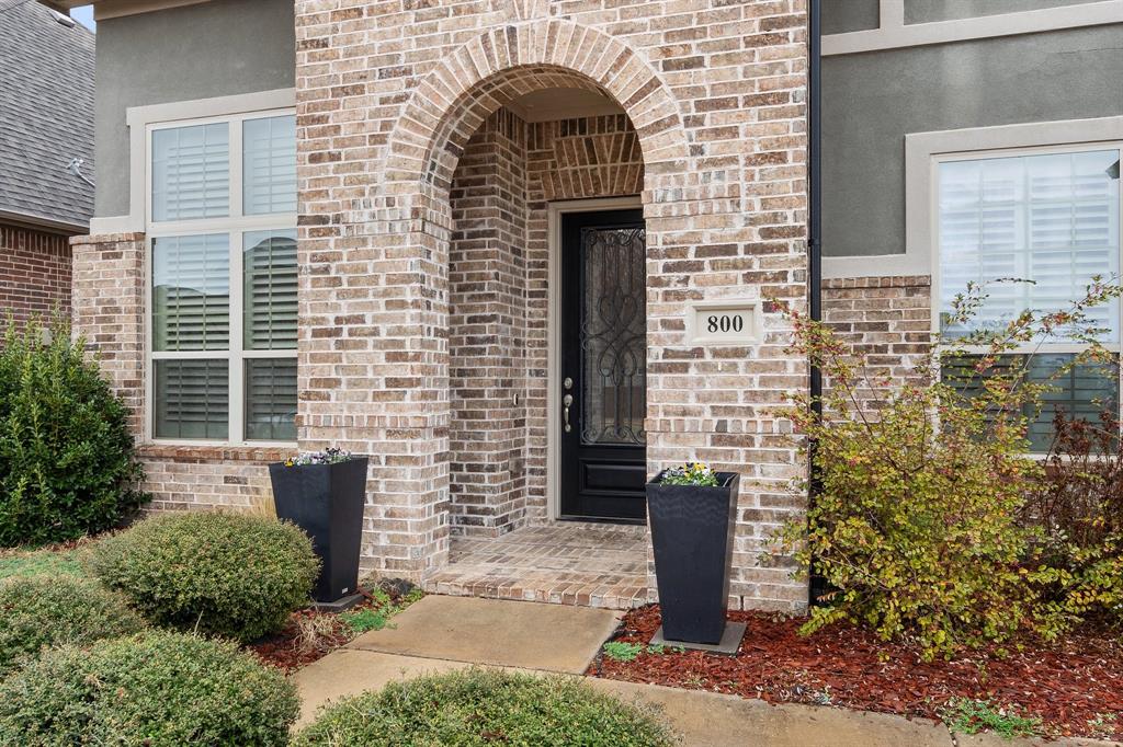 800 Neches River Drive