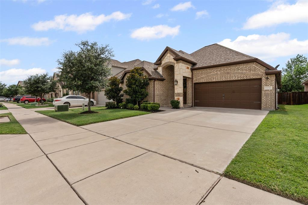 10105 Warberry Trail