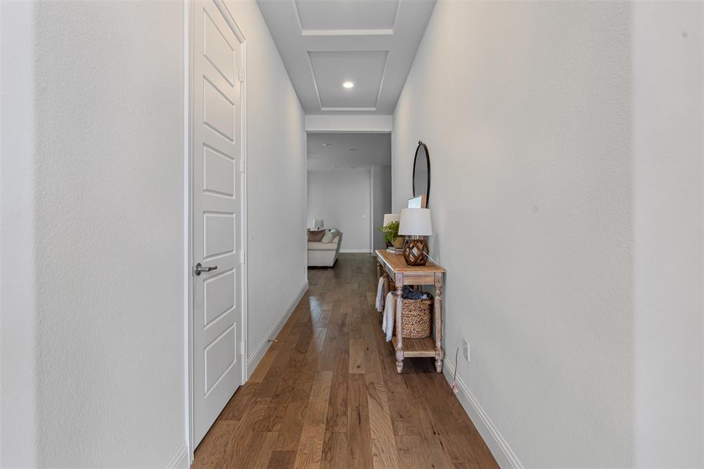 10105 Warberry Trail