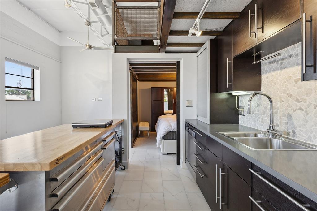 Walton Street Studios - Residential