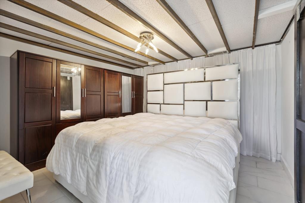 Walton Street Studios - Residential