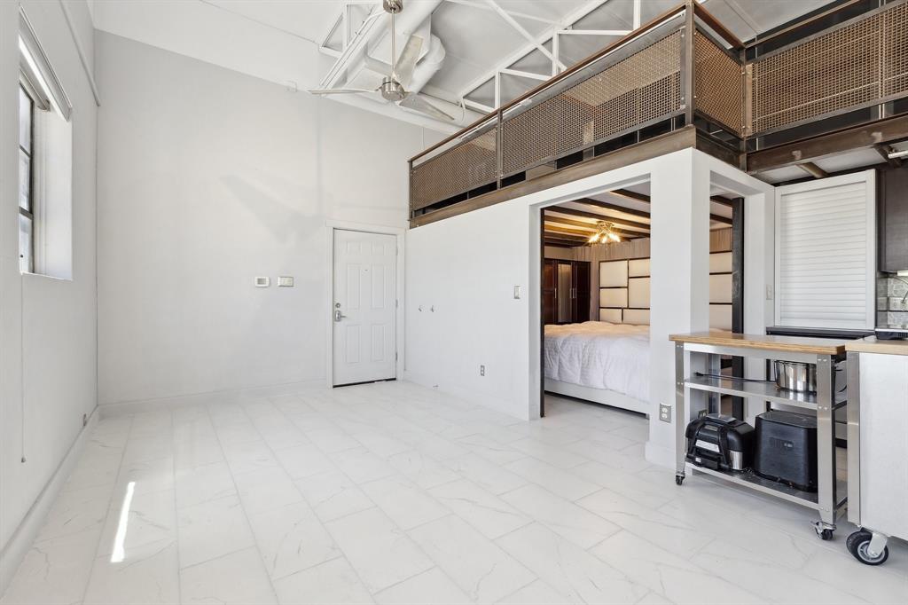 Walton Street Studios - Residential