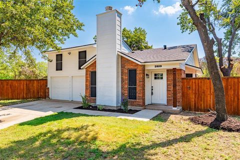 2859 Park Meadow Court Fort Worth TX 76112
