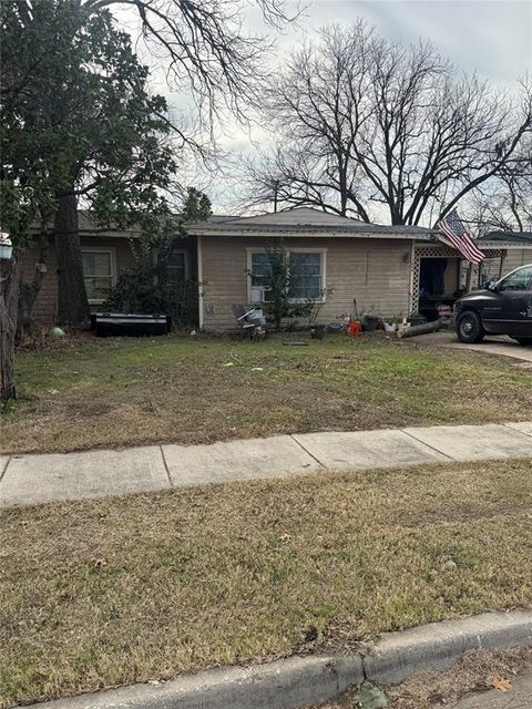 1004 E Lovers Lane Arlington TX 76010