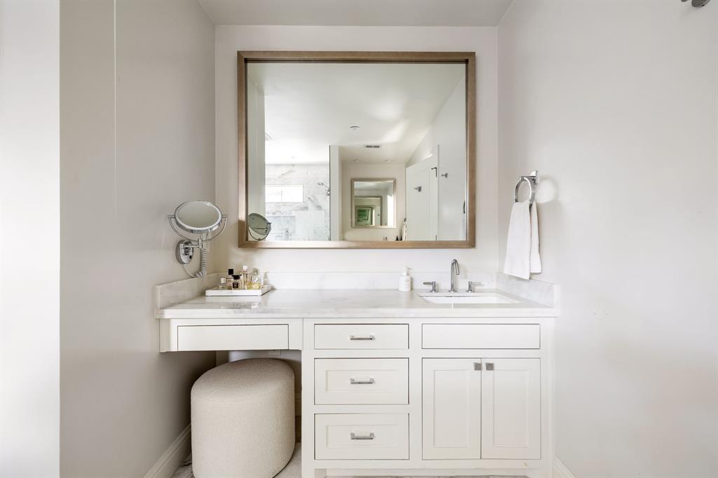 Versailles Pkwy Rev - Residential