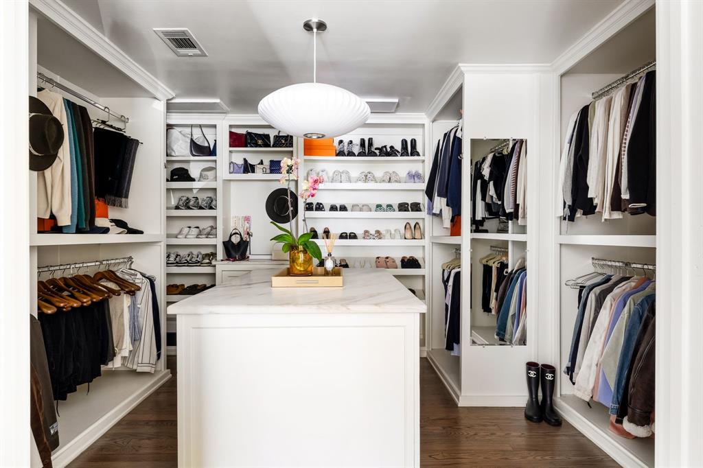 Versailles Pkwy Rev - Residential