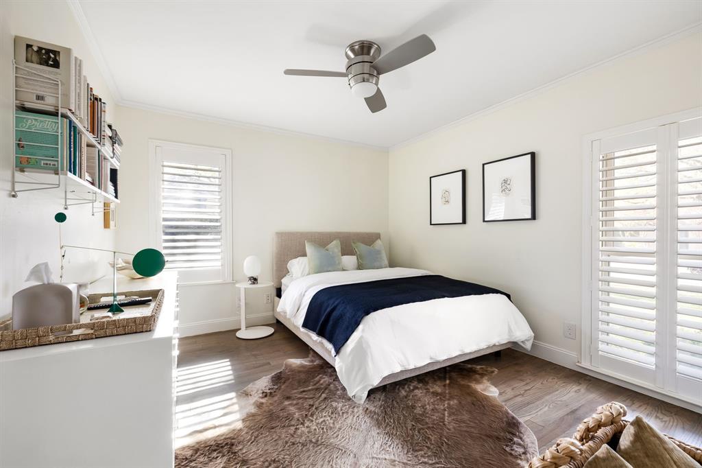 Versailles Pkwy Rev - Residential