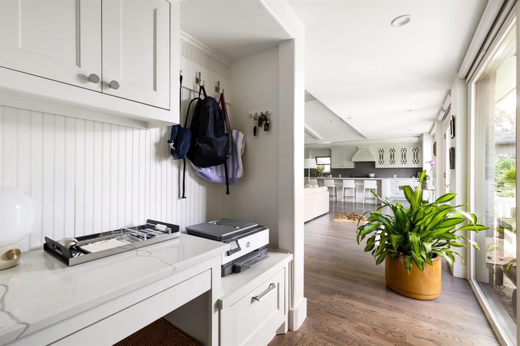 Versailles Pkwy Rev - Residential