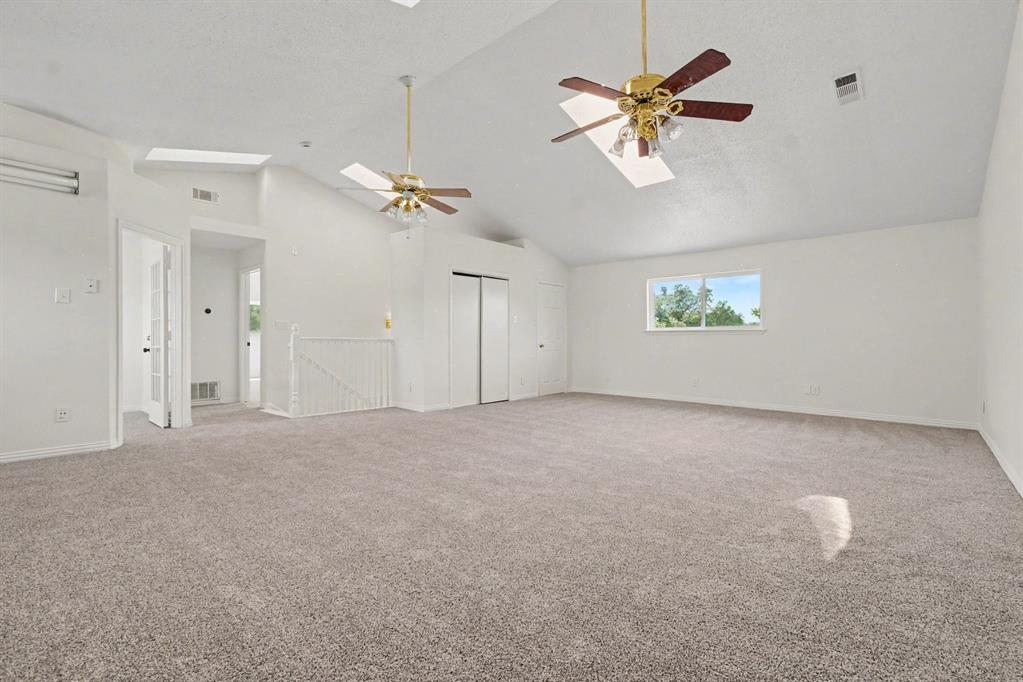 1513 Cecil Ct