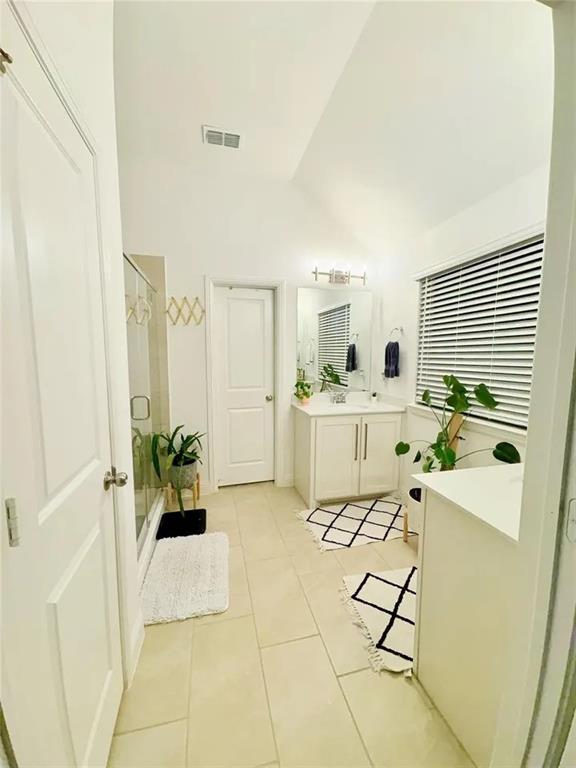 809 Elizabeth Street