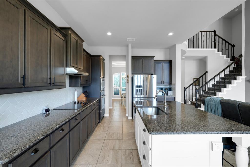 2806 Palmerston Drive