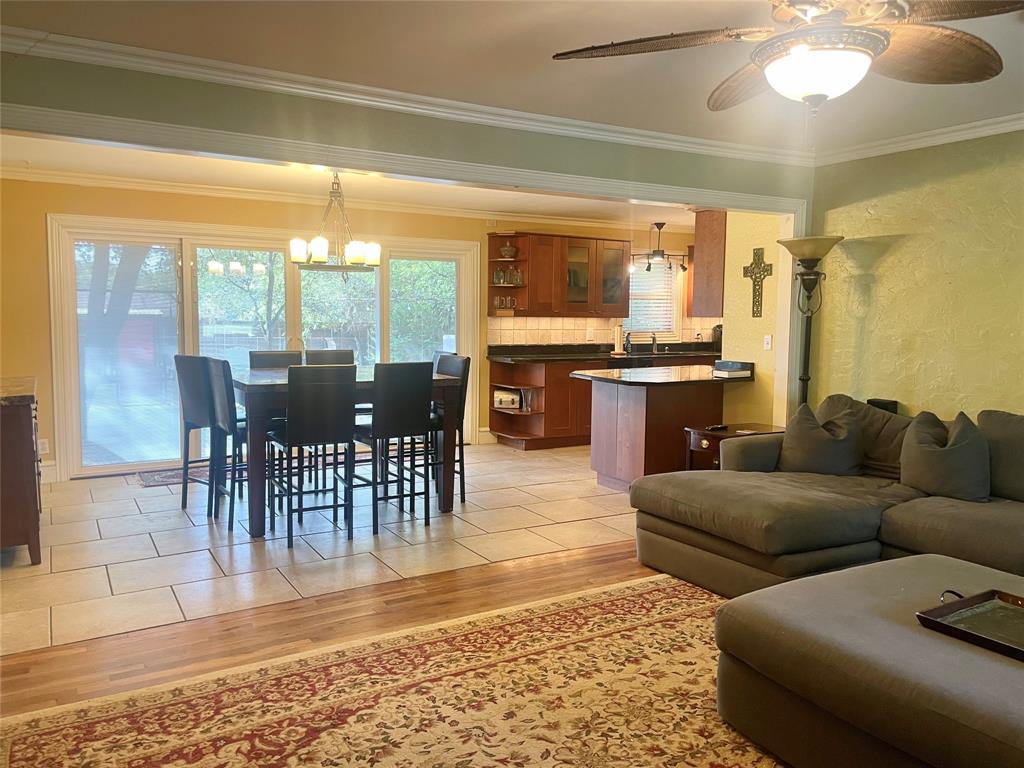 1424 Scenic Drive