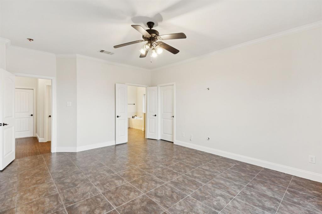 2770 S Lakeview Drive