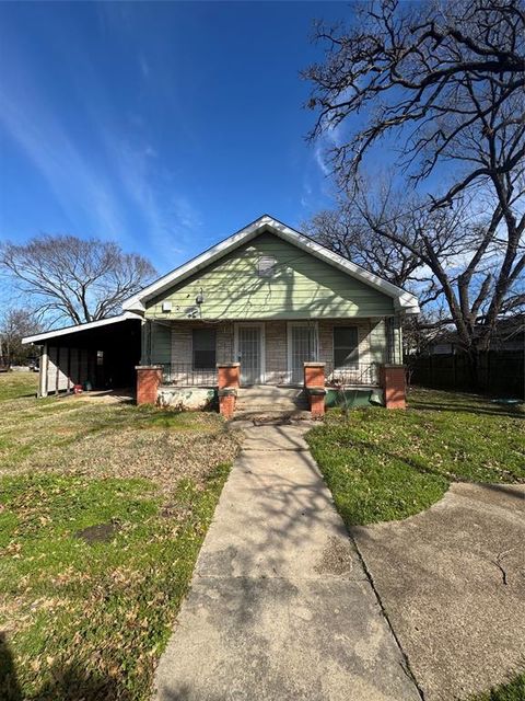 A home in Corsicana