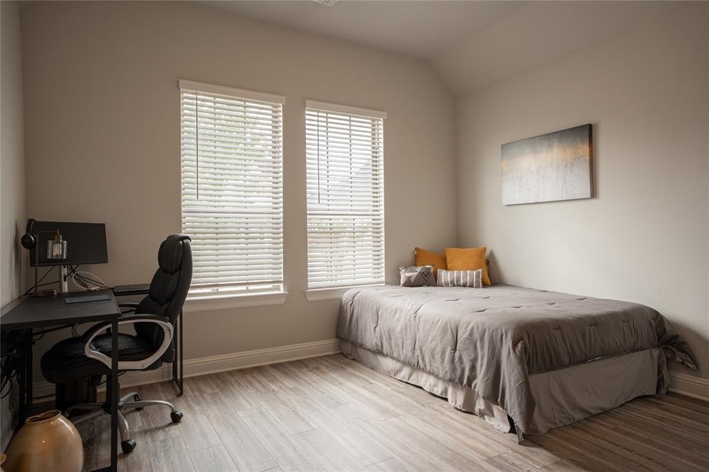 1924 Burton Hollow Way