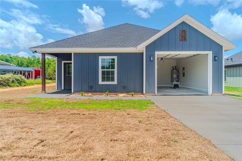 A home in Granbury