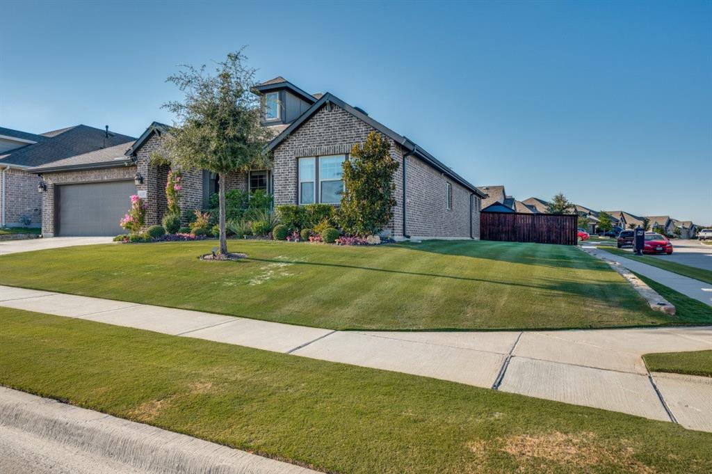 4747 Lake Front Drive