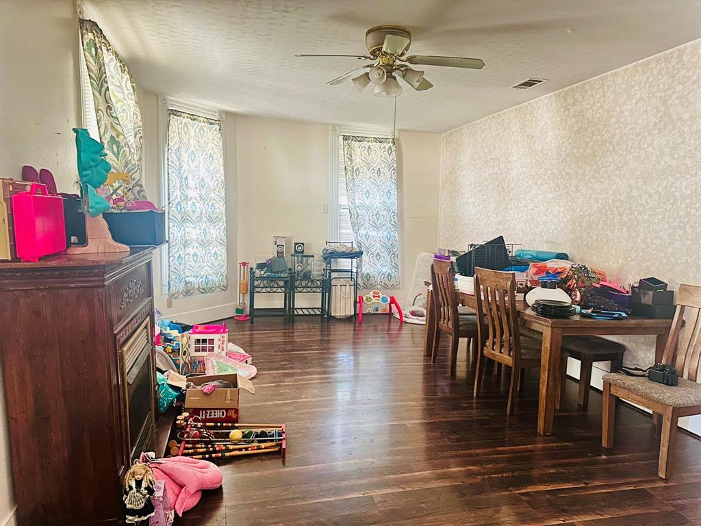 Original Cleburn - Residential