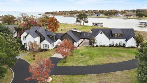 A home in Corsicana