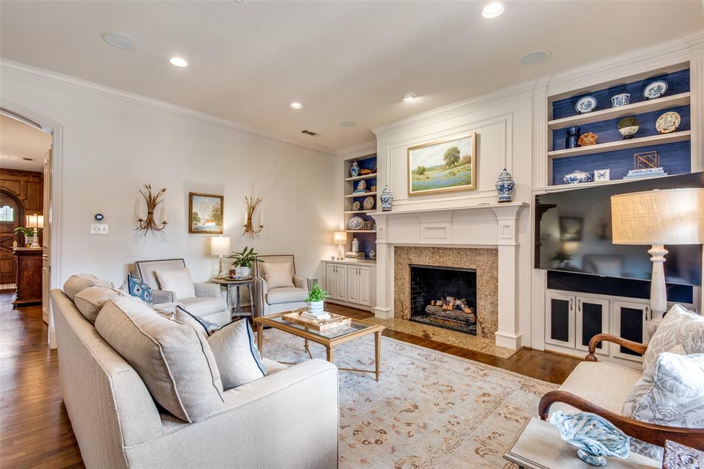 UNIVERSITY HEIGHTS - Residential