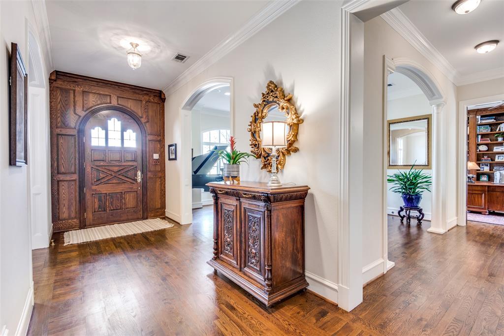 UNIVERSITY HEIGHTS - Residential