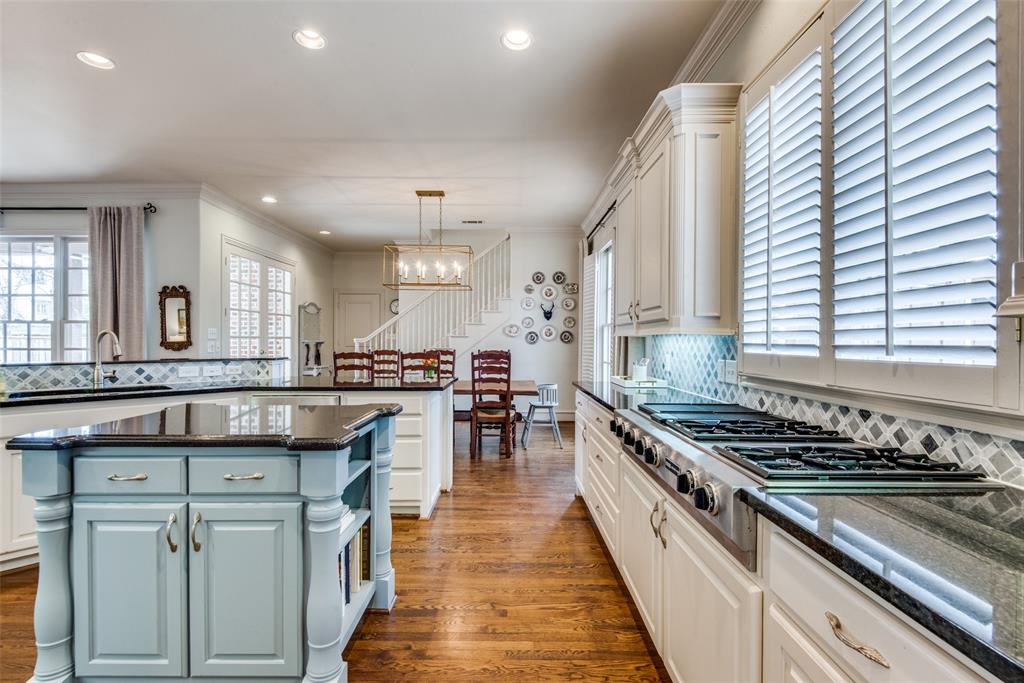 UNIVERSITY HEIGHTS - Residential