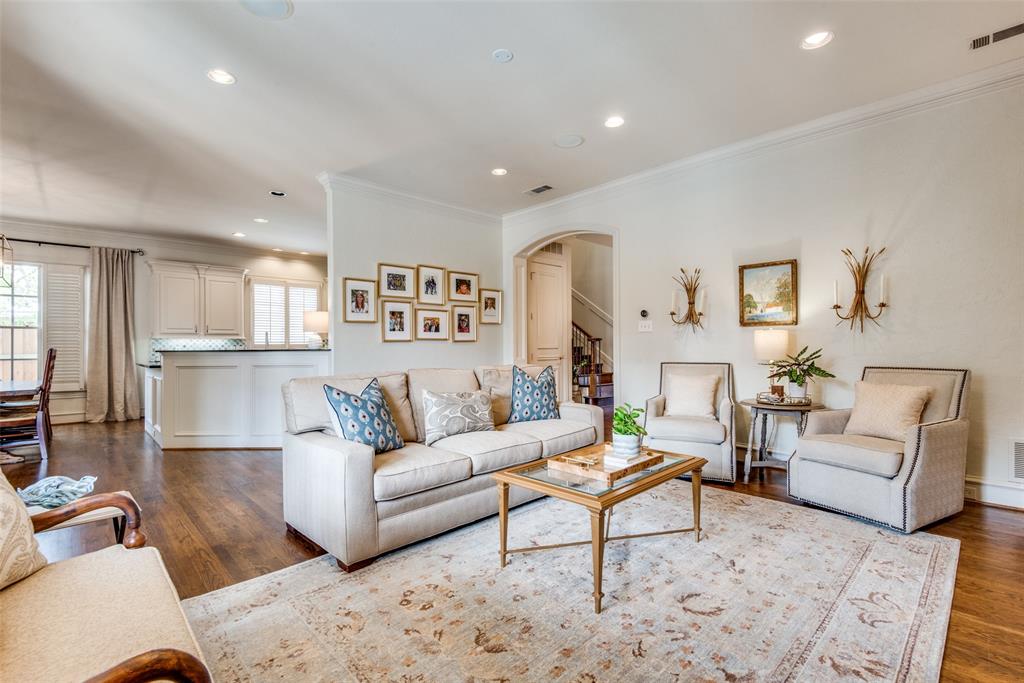 UNIVERSITY HEIGHTS - Residential