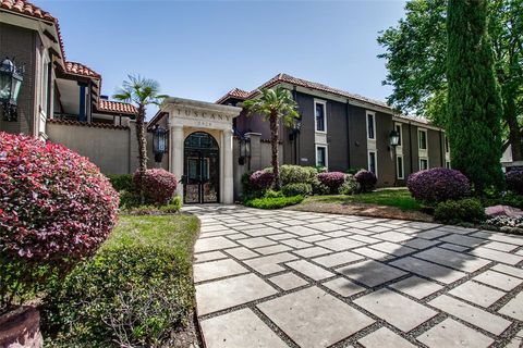 5908 Sandhurst Lane 142 Dallas TX 75206