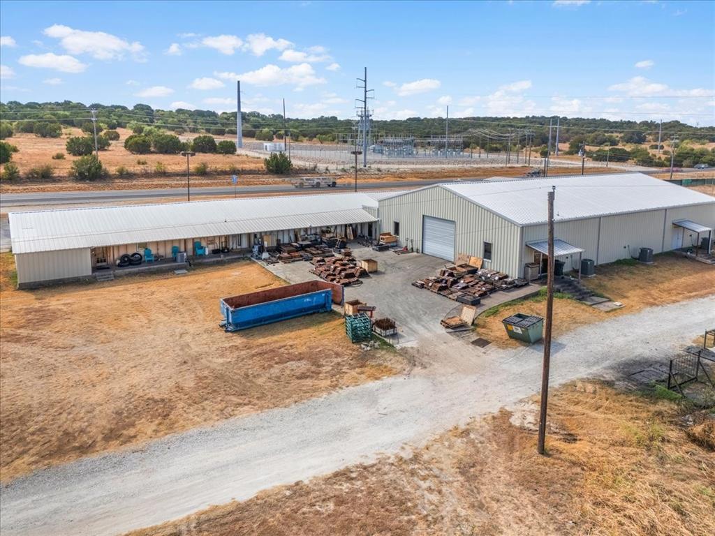 3206 W US Highway 377
