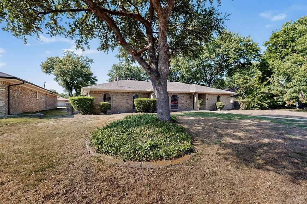 812 Lake Highlands Drive