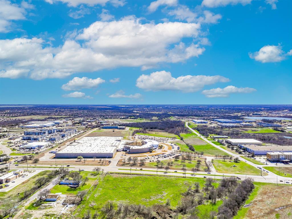 Sanden Add - Commercial Sale