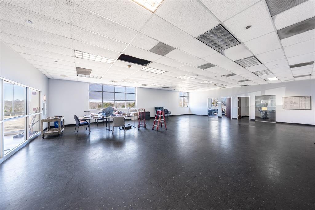 Sanden Add - Commercial Sale