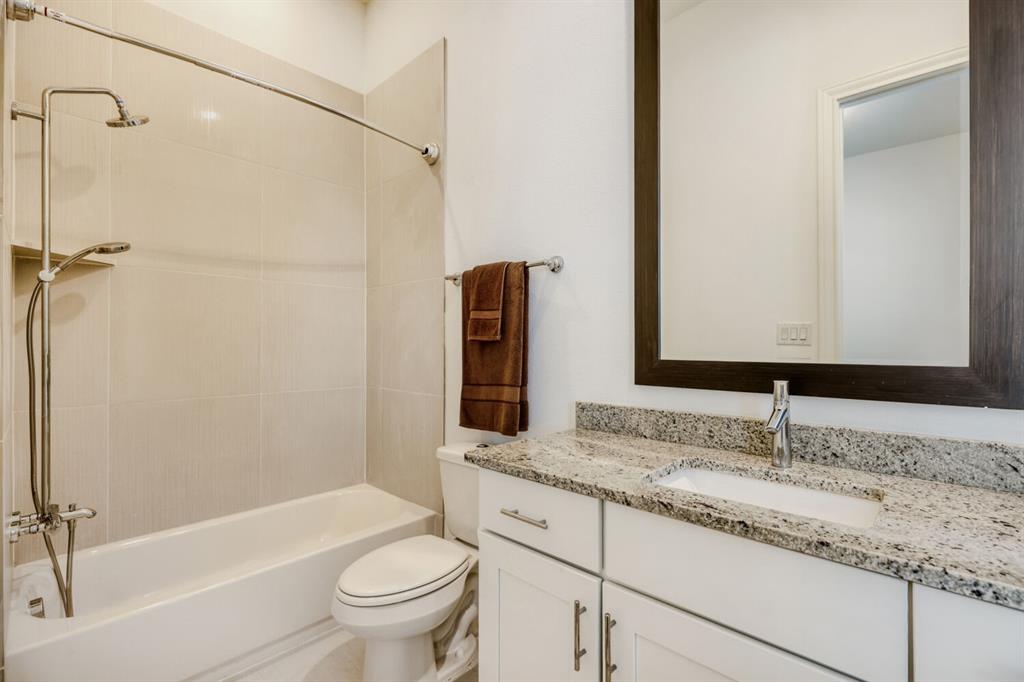 7333 Valley View Lane 601