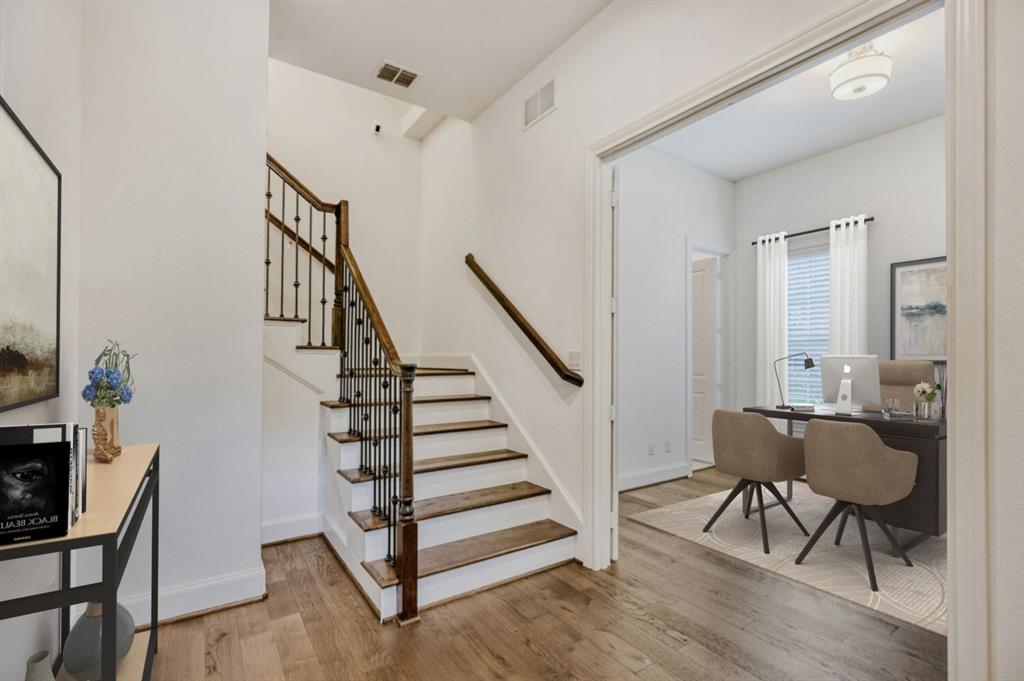 7333 Valley View Lane 601