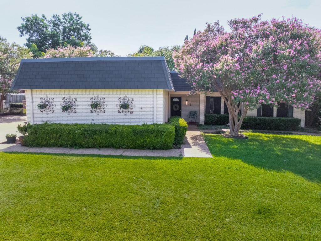 6 Crosslands Road