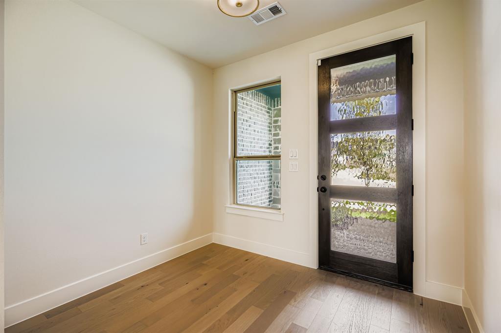 3104 Sir River Street