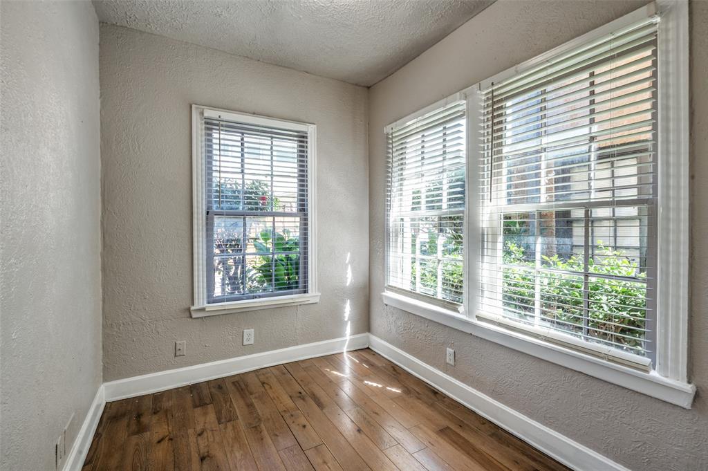 Peak's Suburban - Residential Income