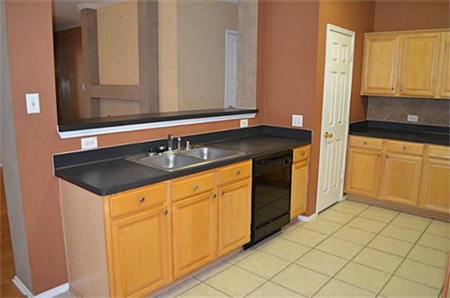 River Oaks Add Ph 5 - Residential Lease