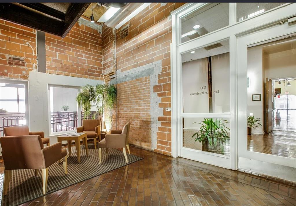 Elm Place Residences - Residential