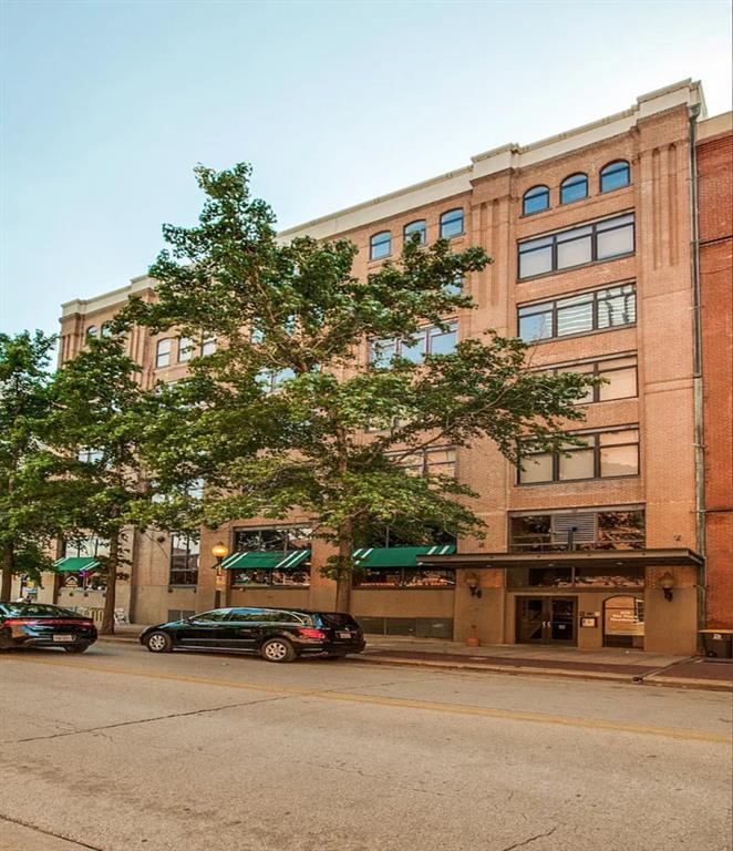 Elm Place Residences - Residential