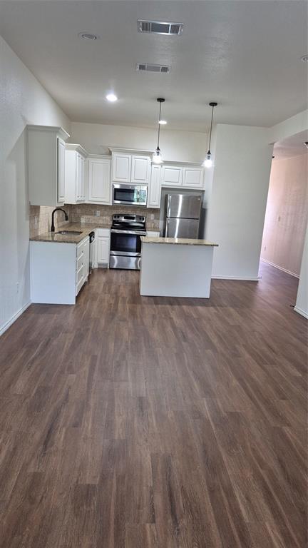 701 FOSSIL Court 14