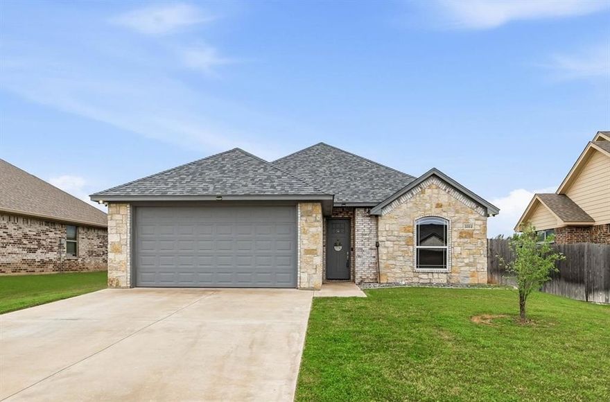 Welcome to 3312 Arrow Creek in Granbury—a well-maintained home that blends comfort, functionality, and an ideal location. This 3-bedroom, 2-bath residence offers 1,549 square feet with a desirable split floor plan. The spacious primary suite features dual (his and hers) closets, giving you plenty of storage and organization. The home has been carefully cared for, with recent updates including a roof replacement in 2025 for added peace of mind, a water softener system is also in place, and soft close cabinetry added throughout. Outside city limits with a total tax rate of 1.21%! Enjoy the convenience of being just minutes from Lake Granbury and the historic Granbury Square, where dining, shopping, and entertainment await. Whether you're looking for a primary residence or a weekend retreat, this home offers a great balance of location, comfort, and value.
