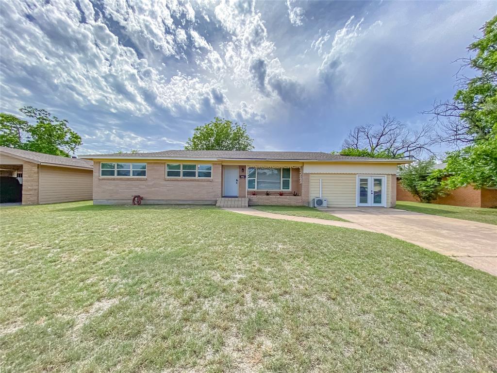 Photo of 2466 Garfield Avenue, Abilene, TX 79601 (MLS # 21421283)