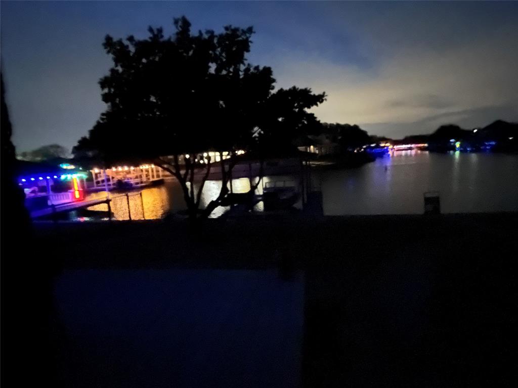 Waters Edge - Residential