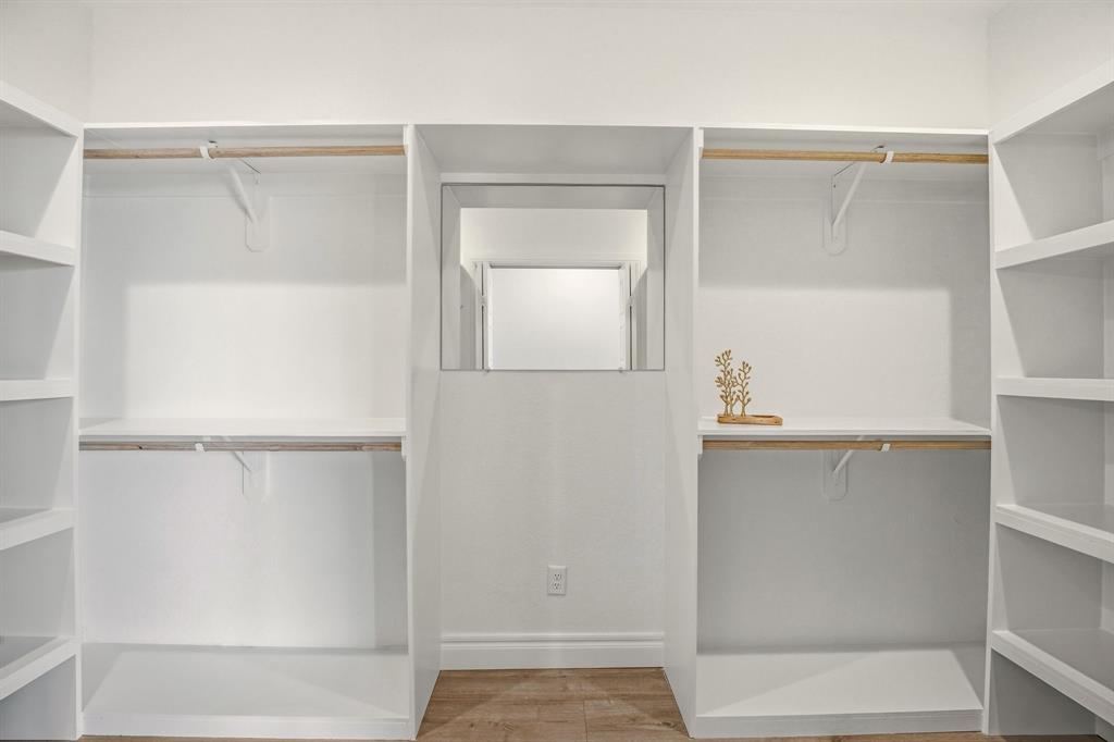 Waters Edge - Residential