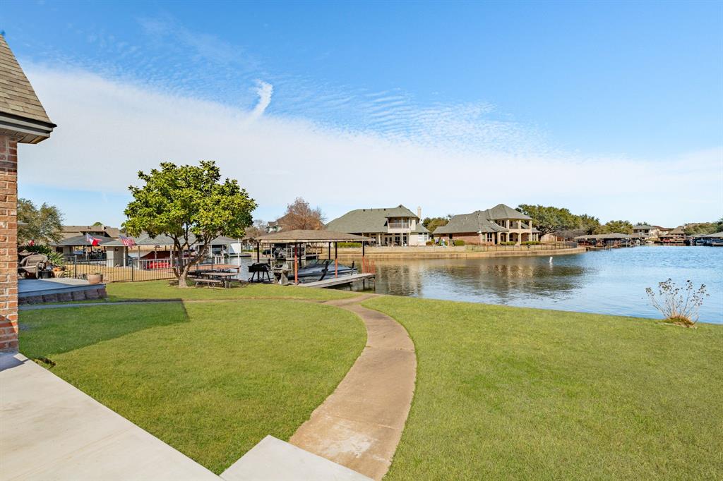 Waters Edge - Residential