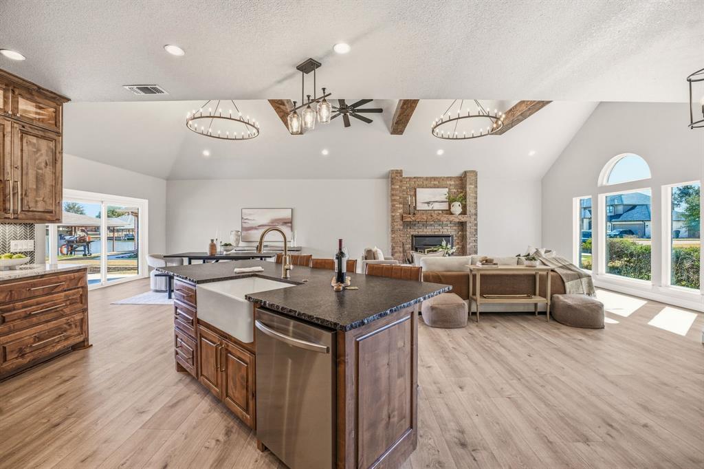 Waters Edge - Residential