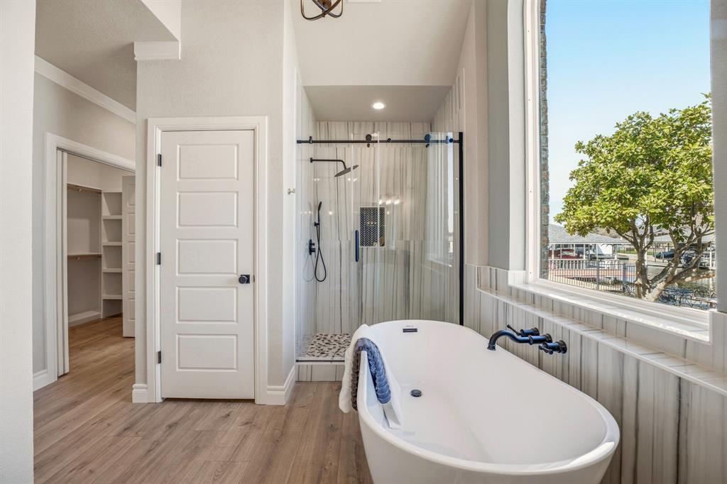 Waters Edge - Residential