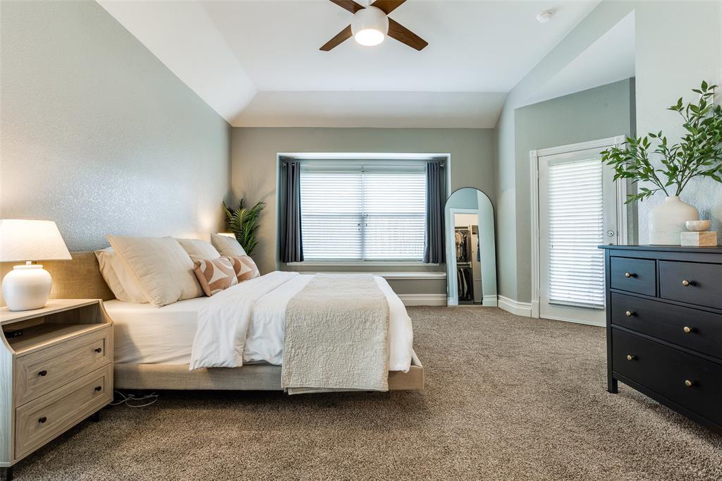 9816 Hedge Bell Drive