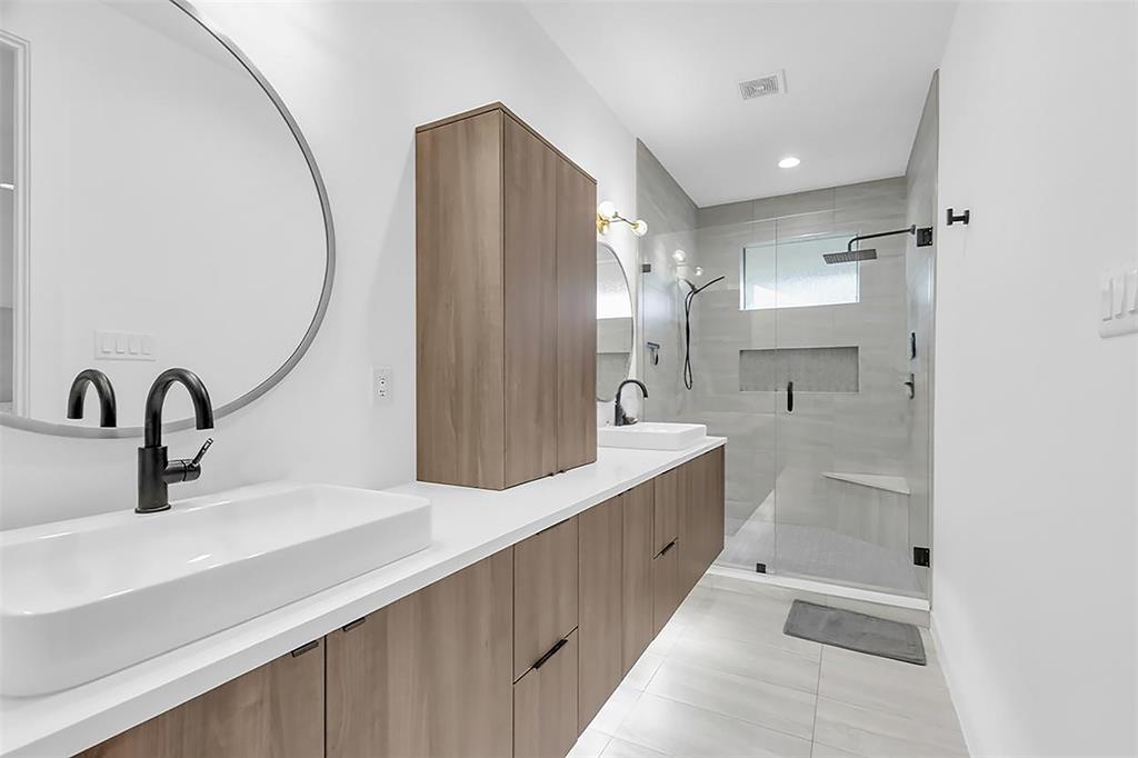 CLIFTON PLACE NO 2 - Residential